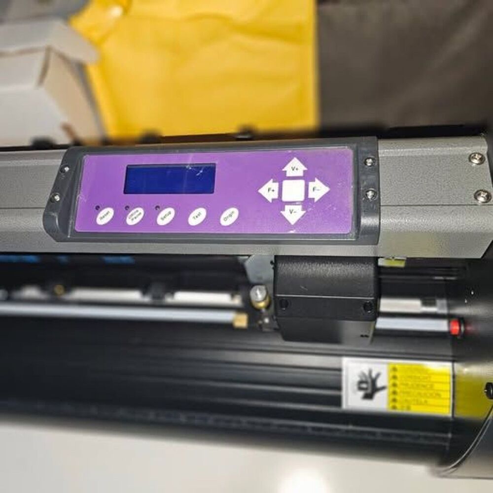 USCutter 28" Vinyl Cutter Machine w/ Stand + Extras NEW Never Used
